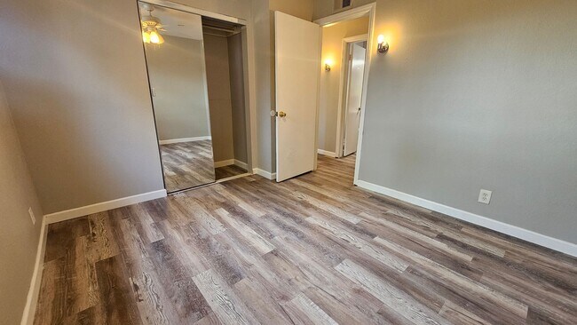 Building Photo - 3 bedroom 2 bath House in Escondido