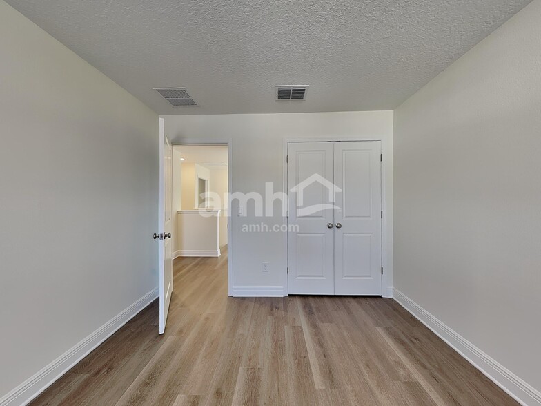 Building Photo - 4855 Rio Grande Cv