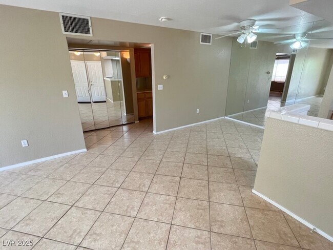 Building Photo - 1901 Rio Canyon Ct