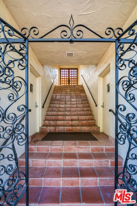 Building Photo - 2975 Calle Bonita