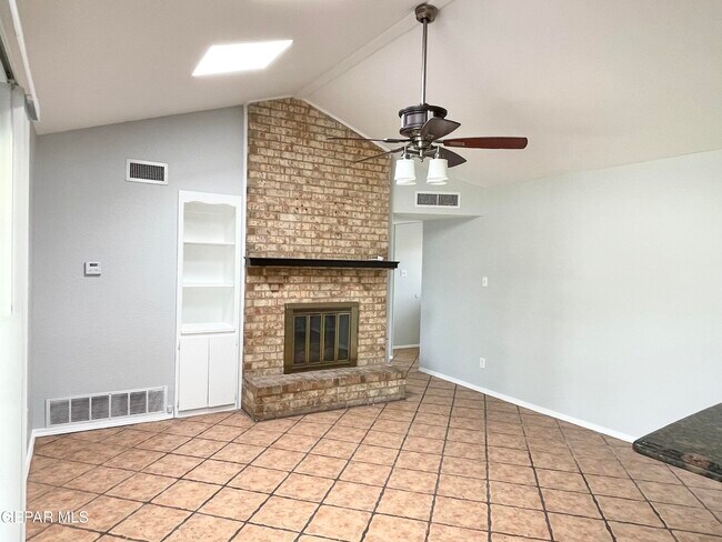 Building Photo - 11417 Rex Baxter Dr