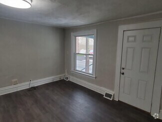 Building Photo - 546 Larimer Ave