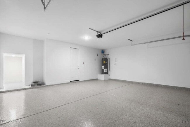 Building Photo - Luxurious Condo in Sterling Grove