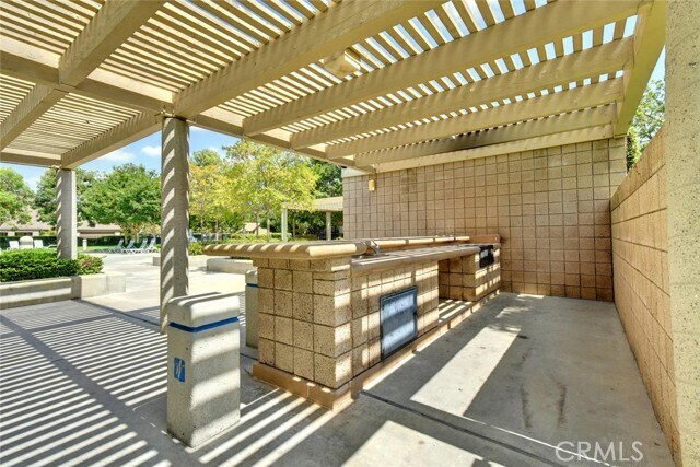 Building Photo - 120 Greenmoor