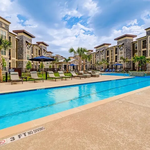 Building Photo - 13802 Napoli Dr