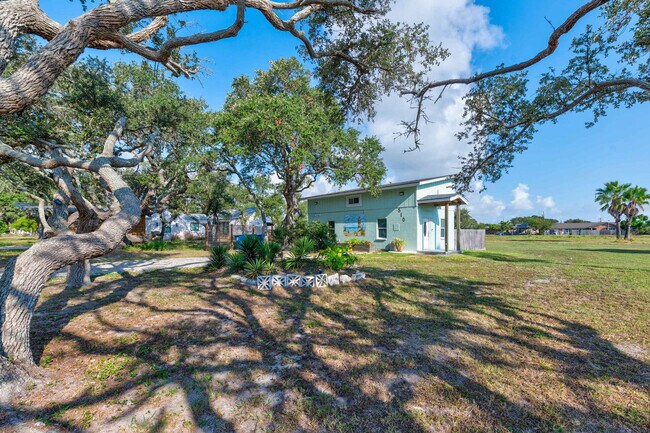 Building Photo - 510 E King St