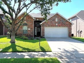 Building Photo - 525 Waterview Dr