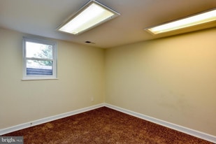 Building Photo - 6703 41st Ave
