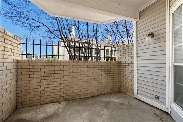 Building Photo - 1001 Liberty St