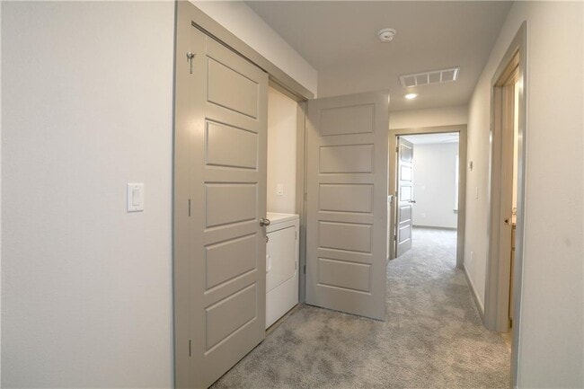 Building Photo - 3412 SW Vel Mews
