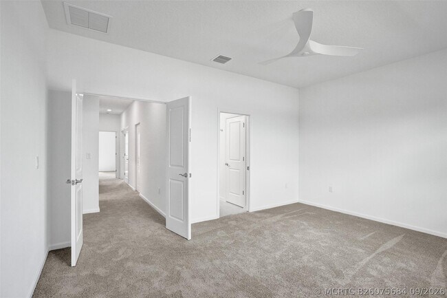 Building Photo - 4676 Longwood Lake Sq