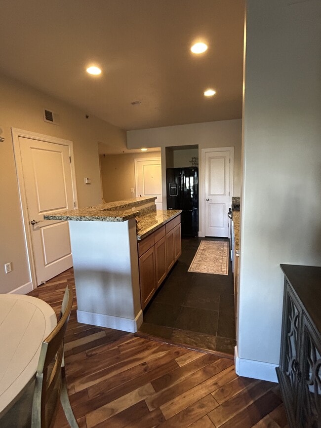 Building Photo - 5 S 500 W