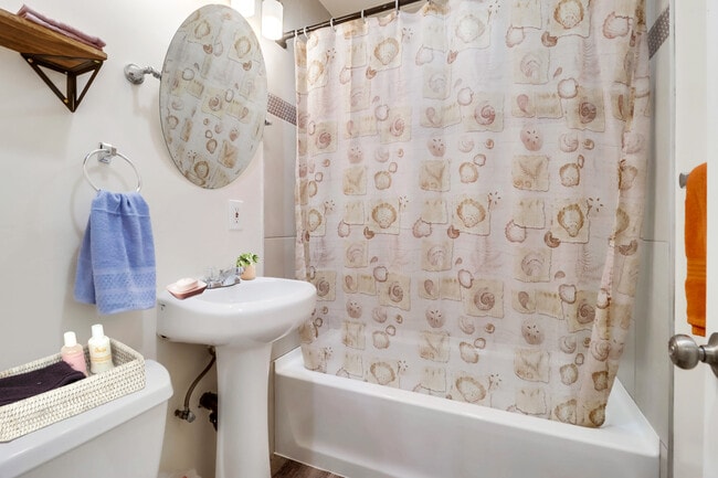 This bath tub & shower combo has all the essentials you need for your stay - 1738 Dahlia Ave