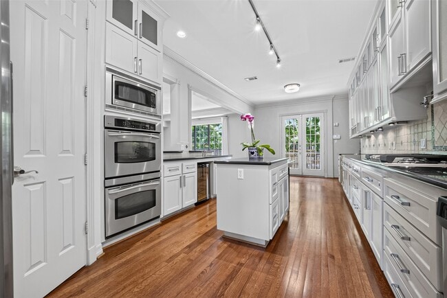 Building Photo - 3515 Durness Way