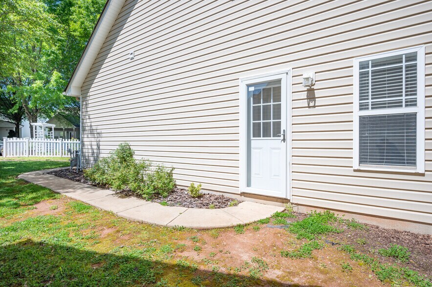 Building Photo - 12708 Cross Dale Dr