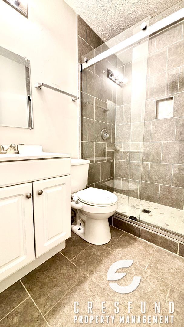 Building Photo - Coziest 3 Bed, 2 Bath - 15 MINUTES FROM YA...