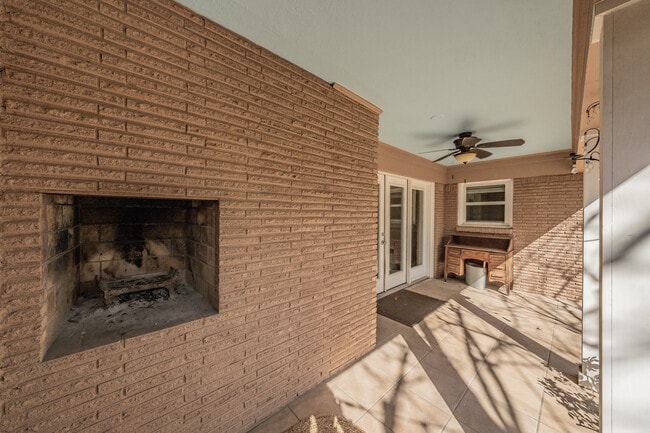 Building Photo - 6817 Fortune Rd