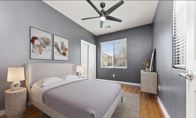 Building Photo - Adorable Home For Rent