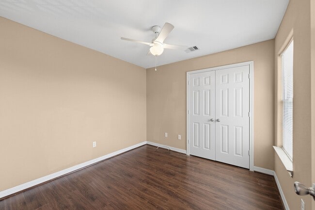 Building Photo - 2906 Anita St