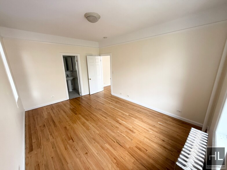 Building Photo - West 10th Street