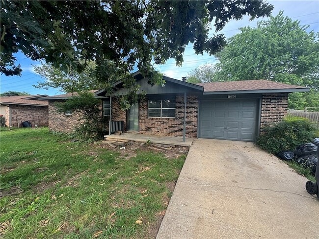 Primary Photo - 1303 White Rd
