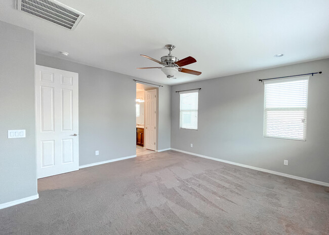 Building Photo - 118 E Canyon Way