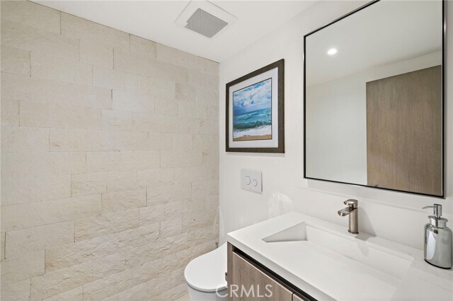 Building Photo - 200 Alta Vista Way