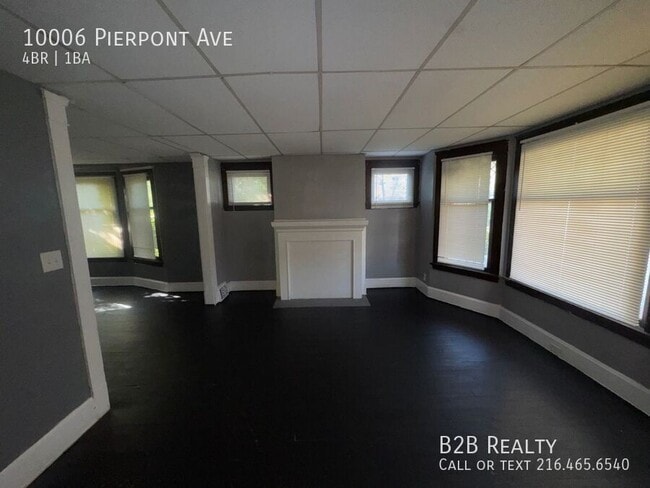 Building Photo - 10006 Pierpont Ave