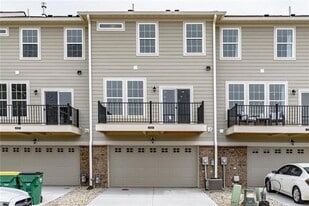 Building Photo - 3539 Brampton Ln