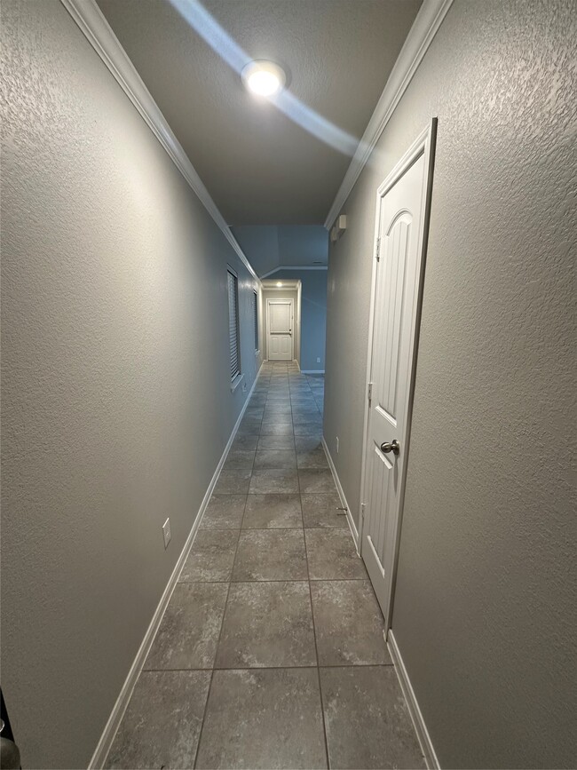 Building Photo - 6714 Scarlet Sagebrush St