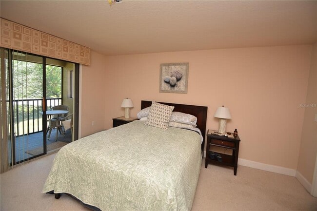 Building Photo - 706 Cobblestone Dr