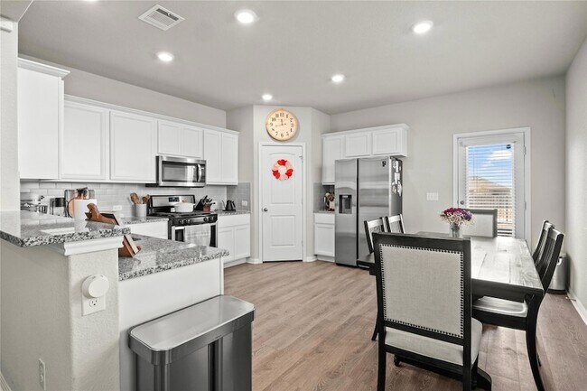 Building Photo - 509 Otto Ave