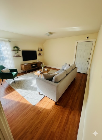 Building Photo - 166 Essex St