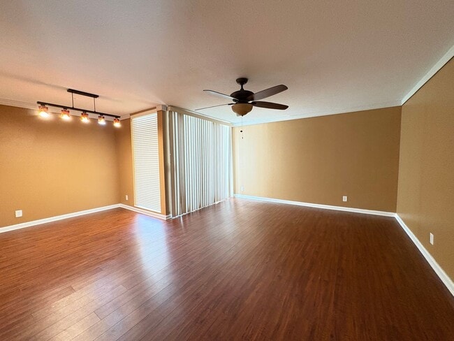 Building Photo - Modern Condo in Prime College Area Location