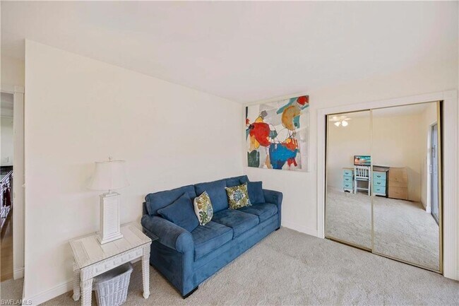 Building Photo - 330 Kon Tiki Dr