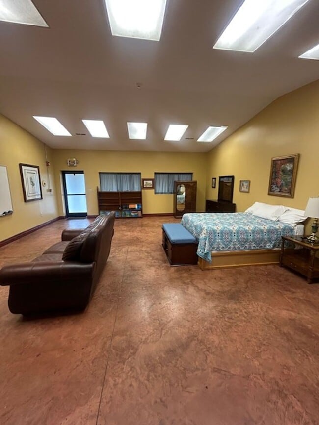 Building Photo - 1796 Rozier Church Rd