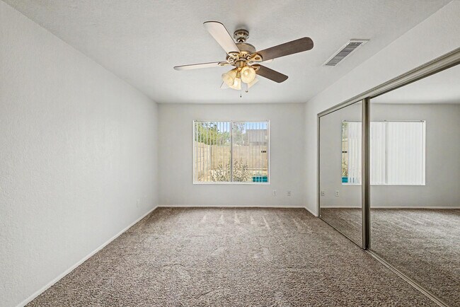 Building Photo - 11851 N 76th Dr