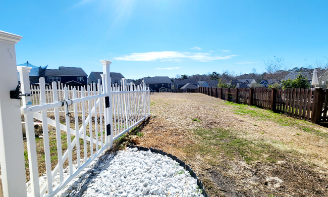 Building Photo - 601 Harbour Pointe Dr