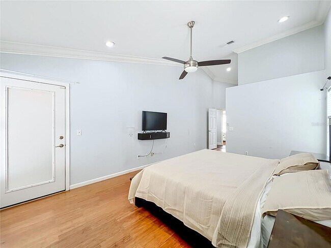 Building Photo - 3020 Hartland Ct