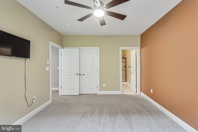 Building Photo - 605 Fair Winds Way