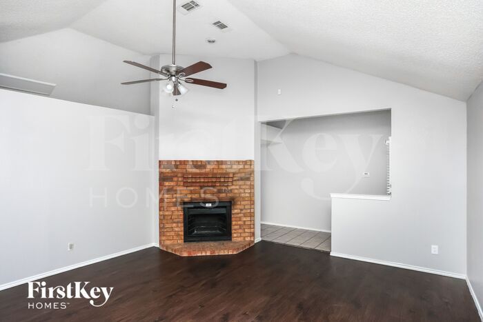 Building Photo - 1317 Edelweiss Dr