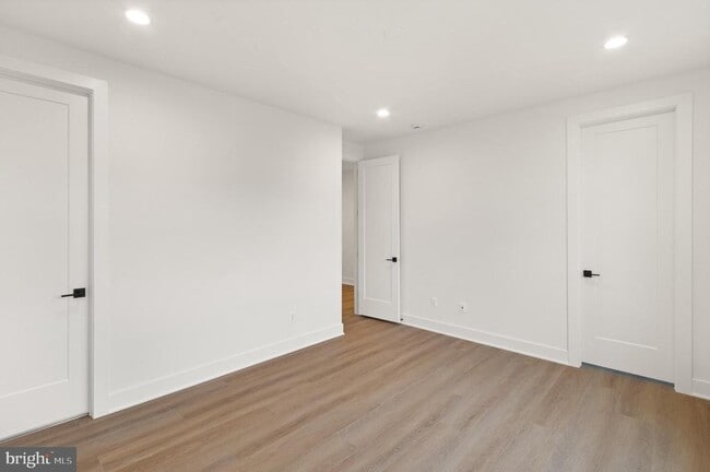 Building Photo - 849 N Manchester St