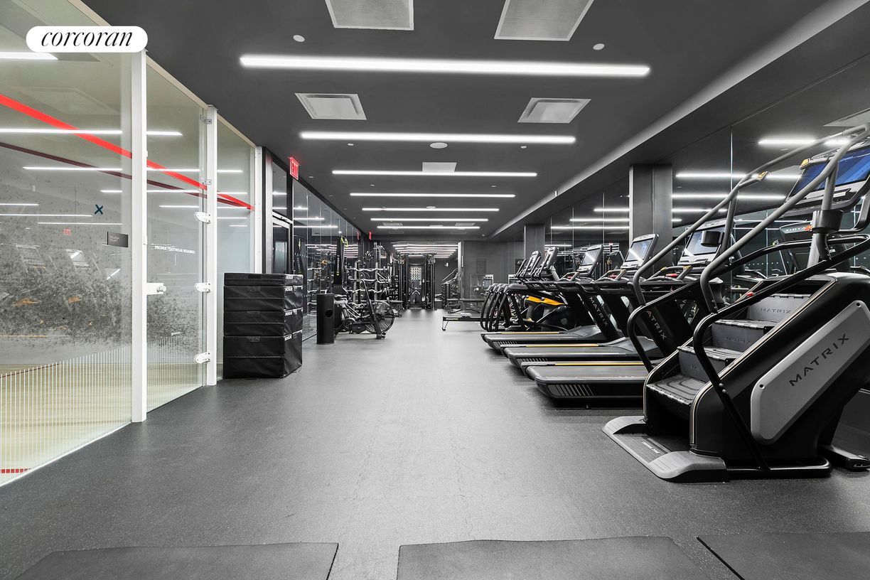 Building Photo - 30 E 29th St