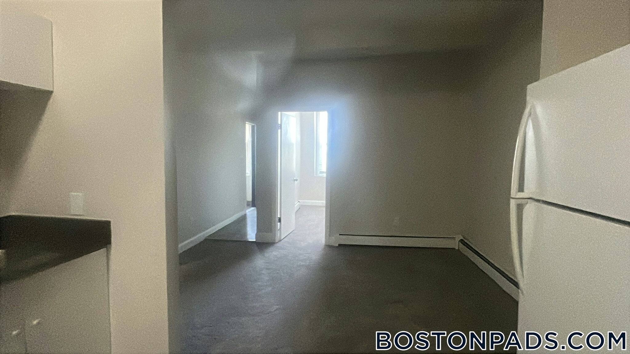 Building Photo - 663 Middle St
