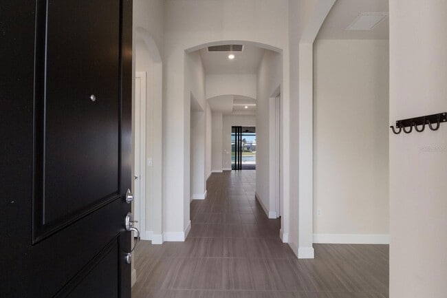 Building Photo - 712 Sigsbee Loop
