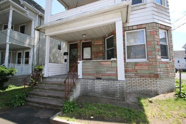 Building Photo - No DEPOSIT! Beautiful 2 bedroom