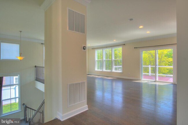 Building Photo - 42629 Oak Pk Sq