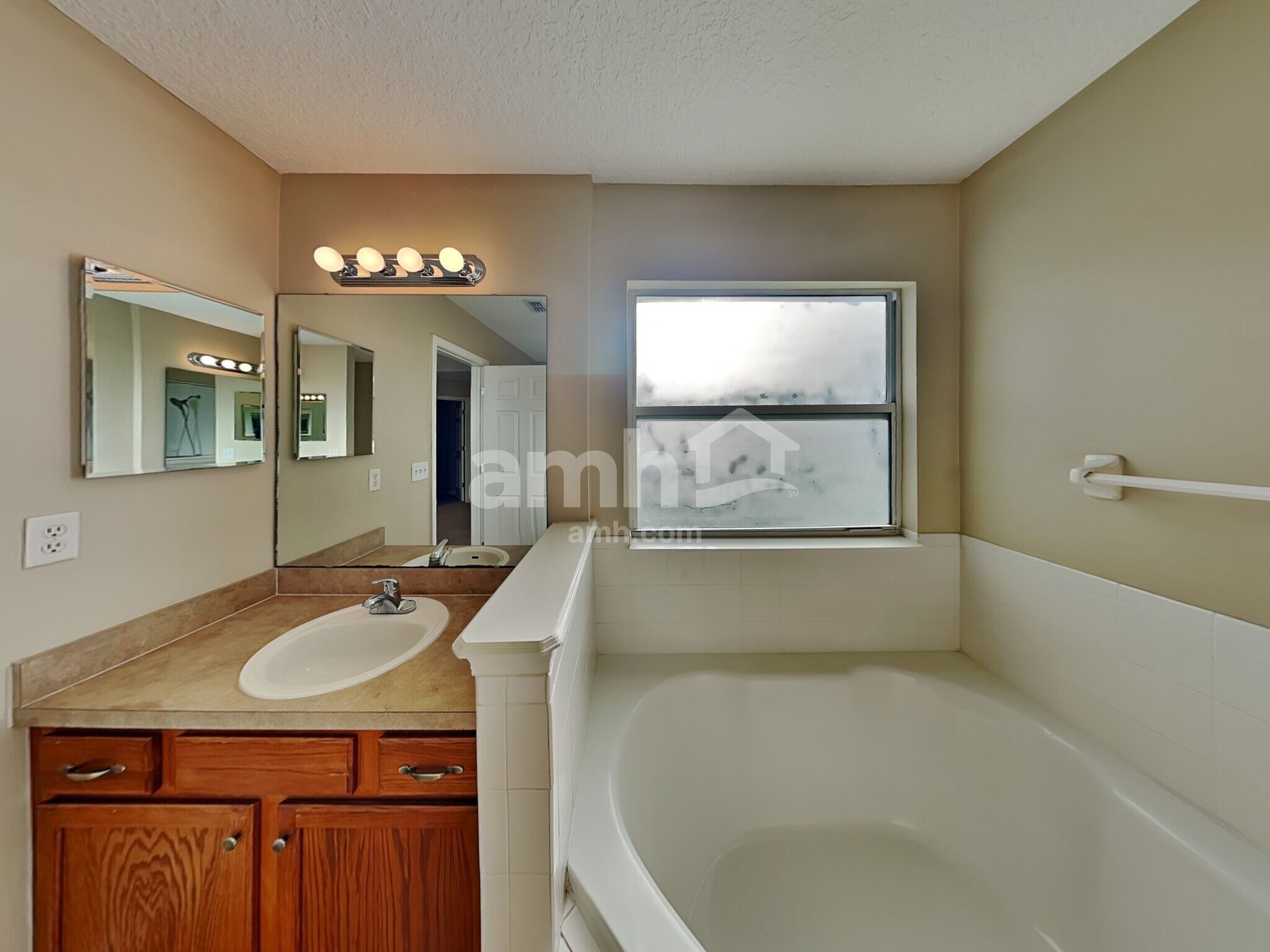 Building Photo - 1299 Highfield Ln