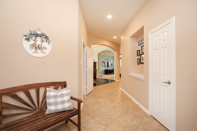 Building Photo - 18123 Quarry Vale Dr