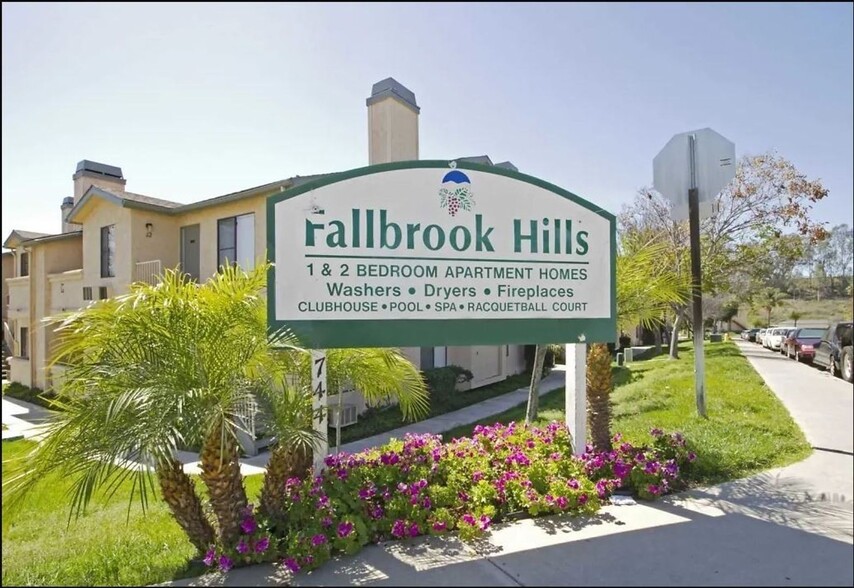 Building Photo - Fallbrook Hills Apartments